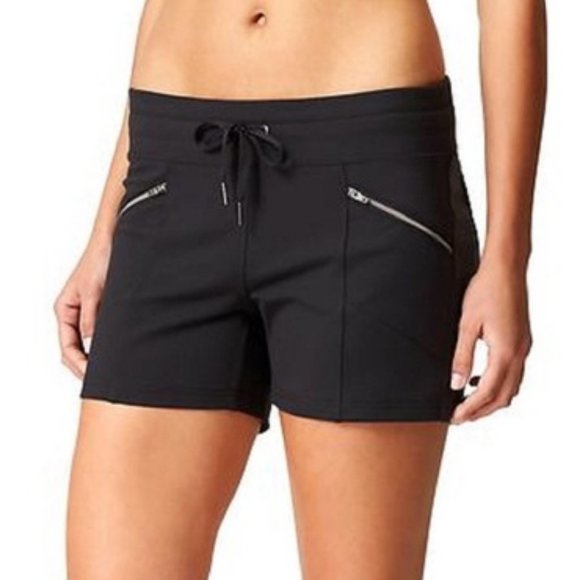 Athleta Pants - Athleta Black Metro Slouch Shortie